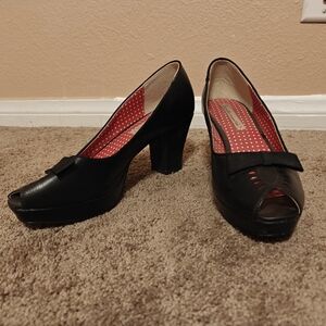 BAIT Black Repro 40s Heels